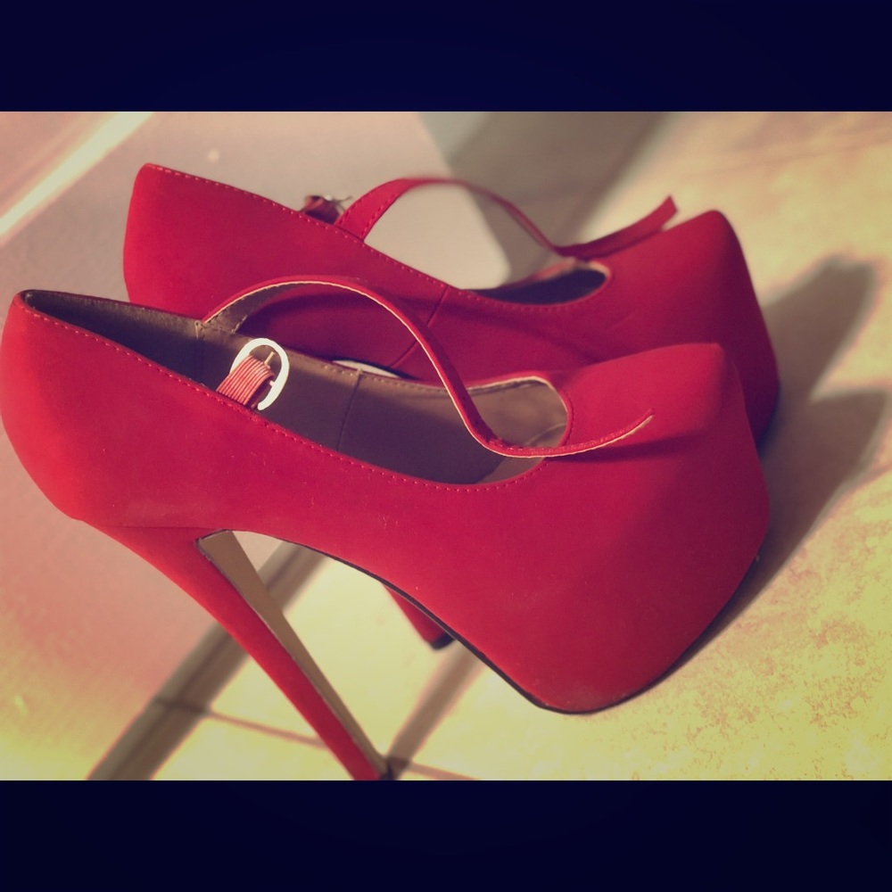 Glaze high heels